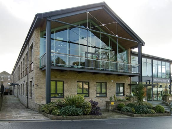 Biz Hub Deakins Business Park, Bolton, BL7 9RP