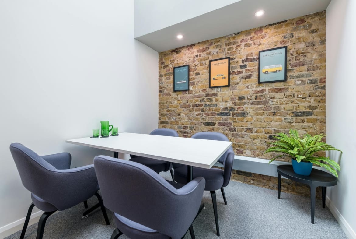 Boutique The Connolly Works, 41-43 Chalton Street, London, NW1 1JD