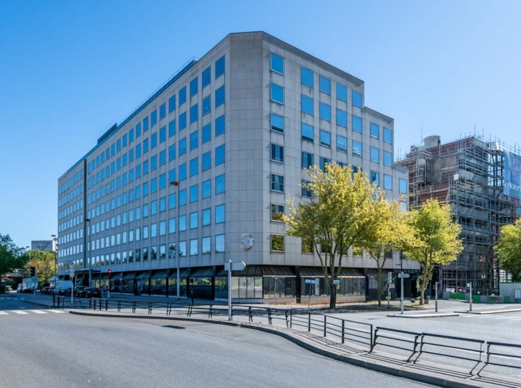 Stop & Work (IWG) 1 Rue Georges Stephenson Montigny-le-Bretonneux