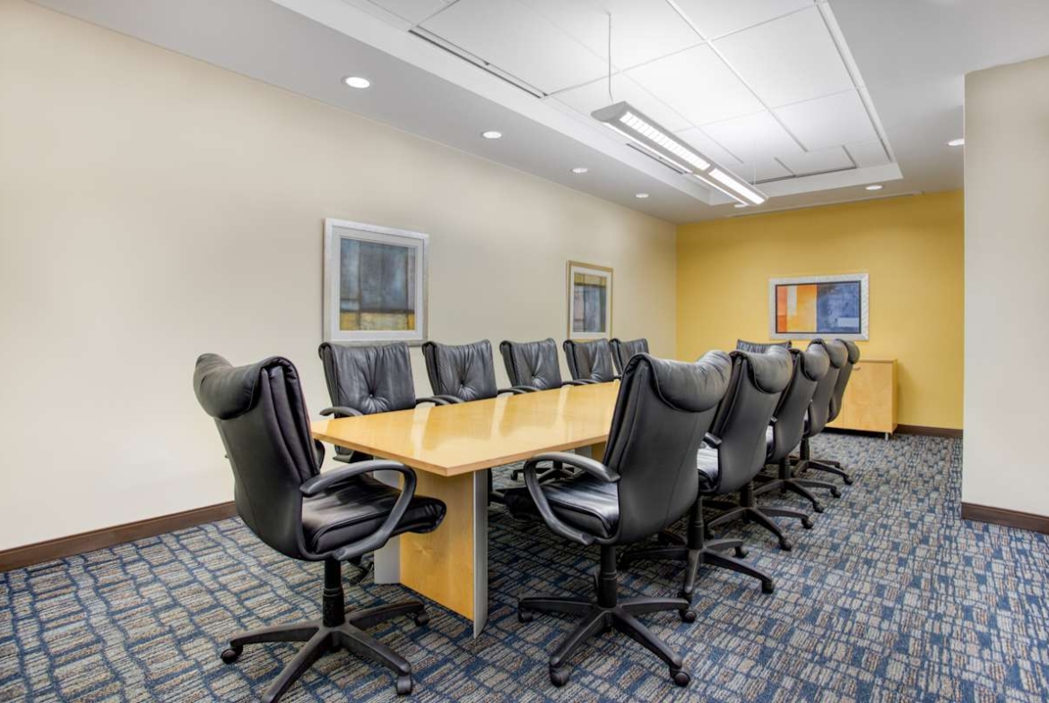Regus (IWG) 100 Chesterfield Business Parkway Chesterfield