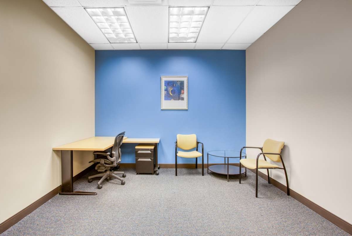 Regus (IWG) 100 Chesterfield Business Parkway Chesterfield