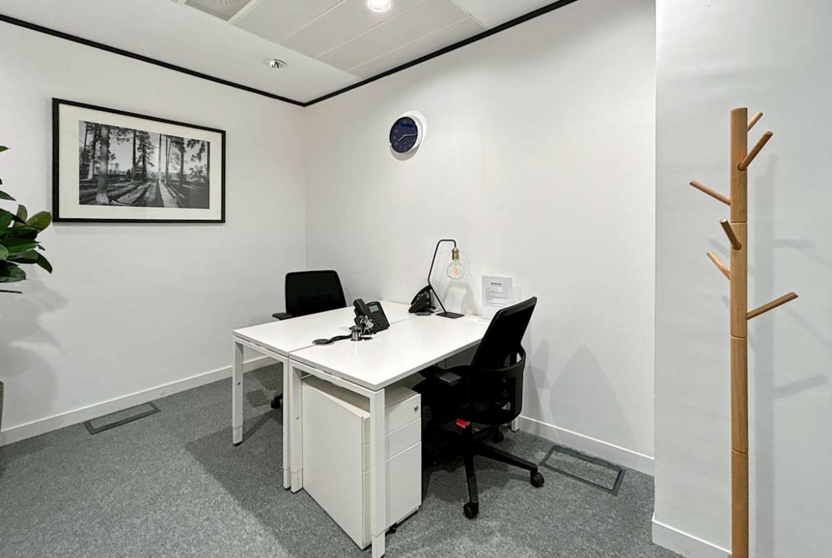 Spaces (IWG) 100 West George Street Glasgow