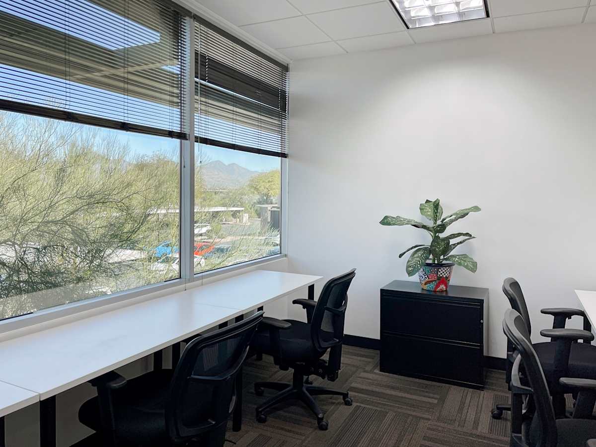 Regus (IWG) 10101 N 92nd St Scottsdale