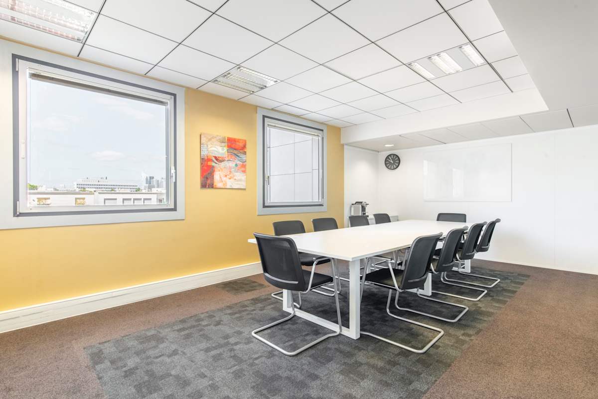 105 Rue Anatole France Levallois-Perret HQ (IWG) 105 Rue Anatole France Levallois-Perret