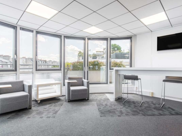 HQ (IWG) 105 Rue Anatole France Levallois-Perret