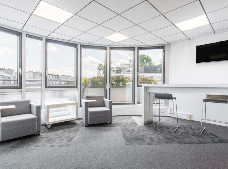 HQ (IWG) 105 Rue Anatole France Levallois-Perret