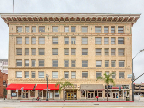 Regus (IWG) 117 East Colorado Boulevard Pasadena