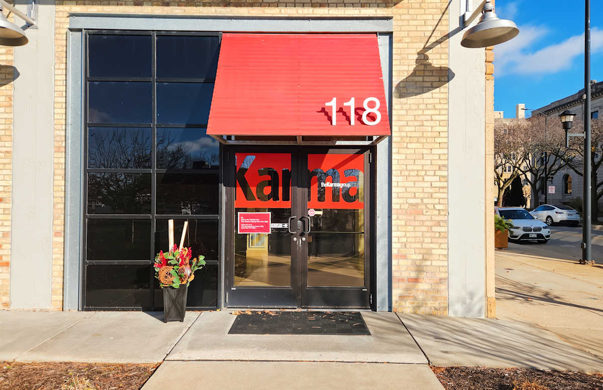 118 S Adams St, Green Bay