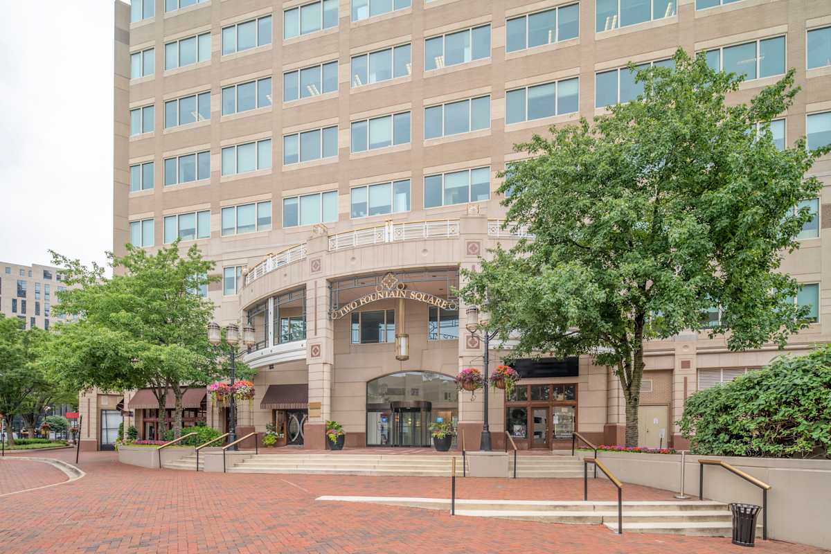 Regus (IWG) 11921 Freedom Drive Reston