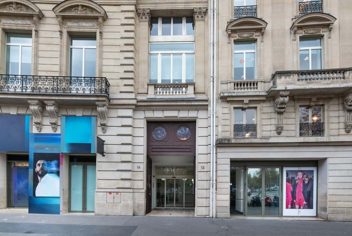 Regus (IWG) 12 Rond-Point des Champs-elysees Paris