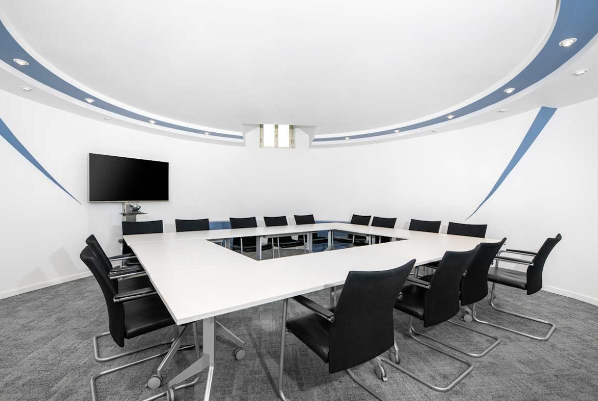 Regus (IWG) 12 Rond-Point des Champs-elysees Paris
