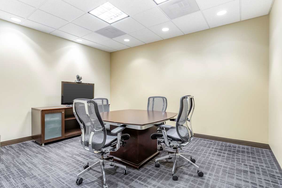 1201 North West Briarcliff Parkway, Kansas City
