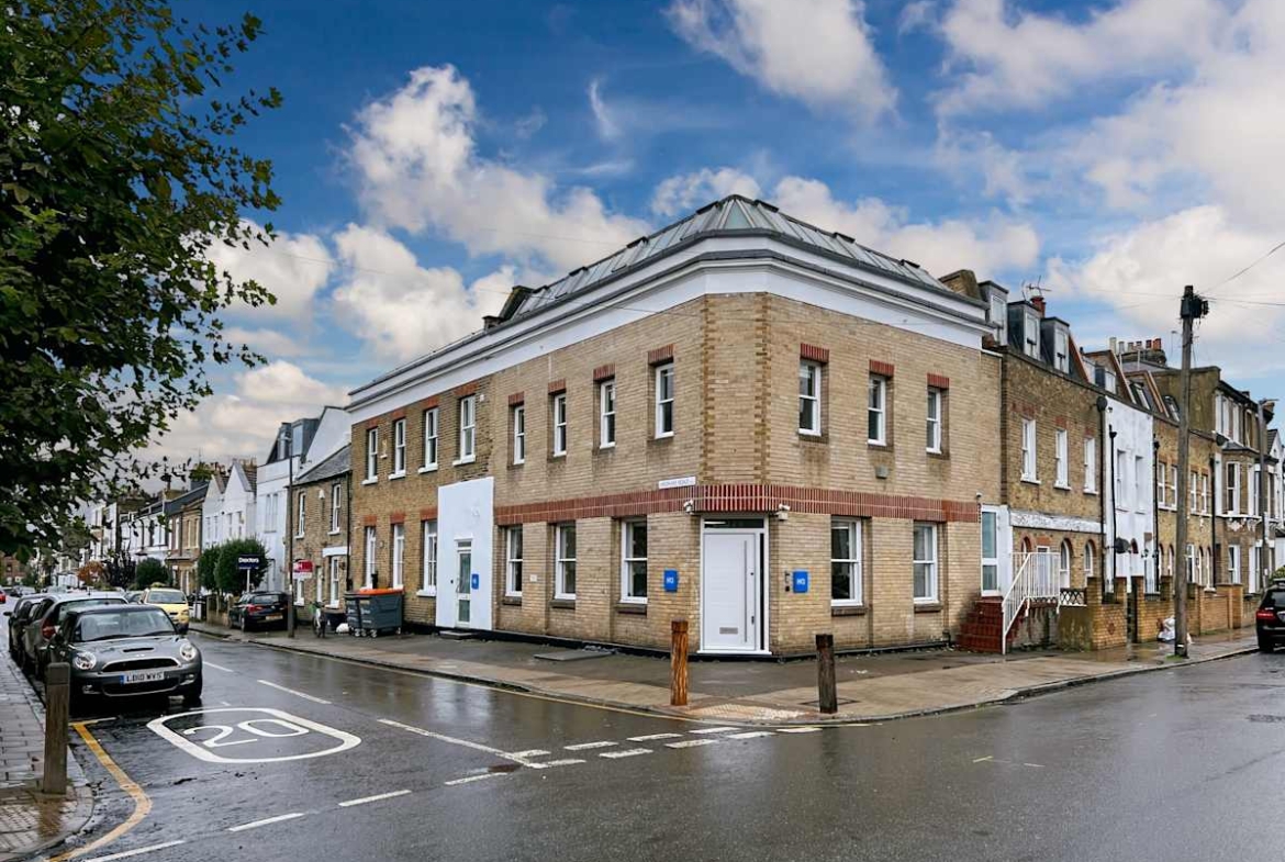 IWG 123 Disraeli Road HQ