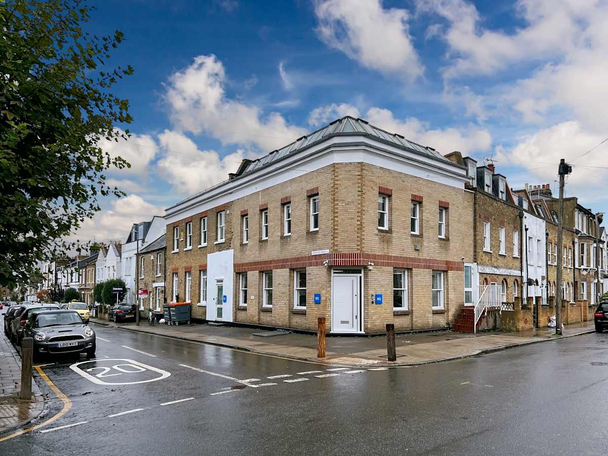 123 Disraeli Road IWG 123 Disraeli Road HQ