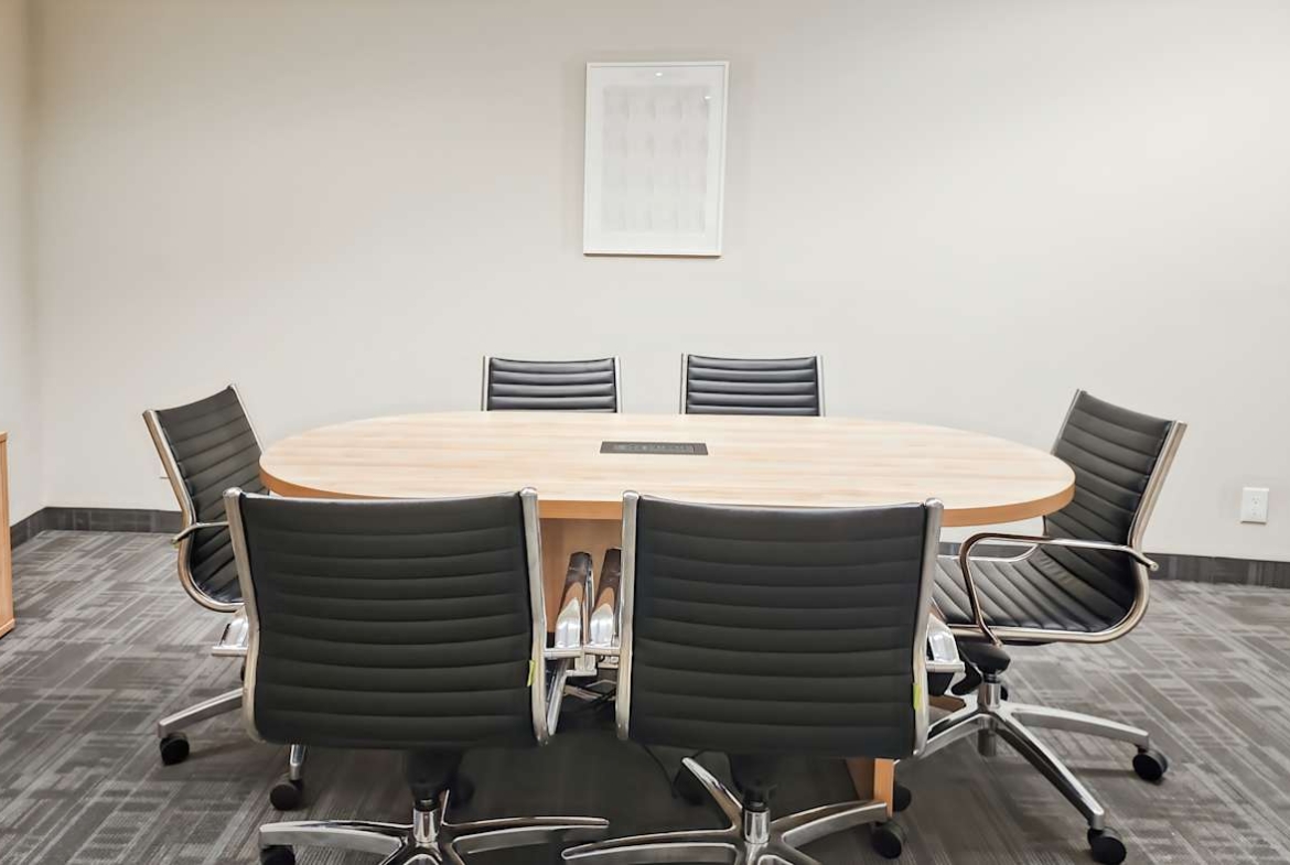 Regus (IWG) 125 Commerce Valley Drive W Markham