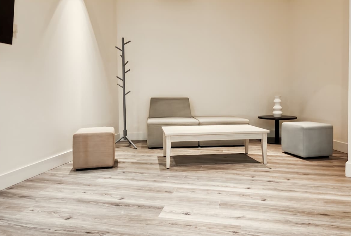 Regus (IWG) 125 Commerce Valley Drive W Markham