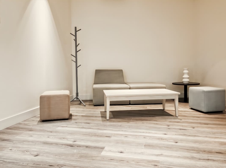 Regus (IWG) 125 Commerce Valley Drive W Markham