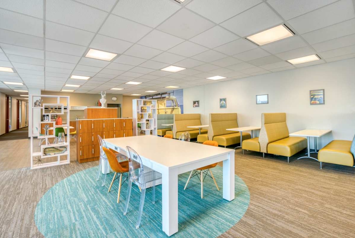 Regus (IWG) 1250 Rene-Levesque Montreal