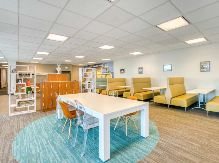 Regus (IWG) 1250 Rene-Levesque Montreal