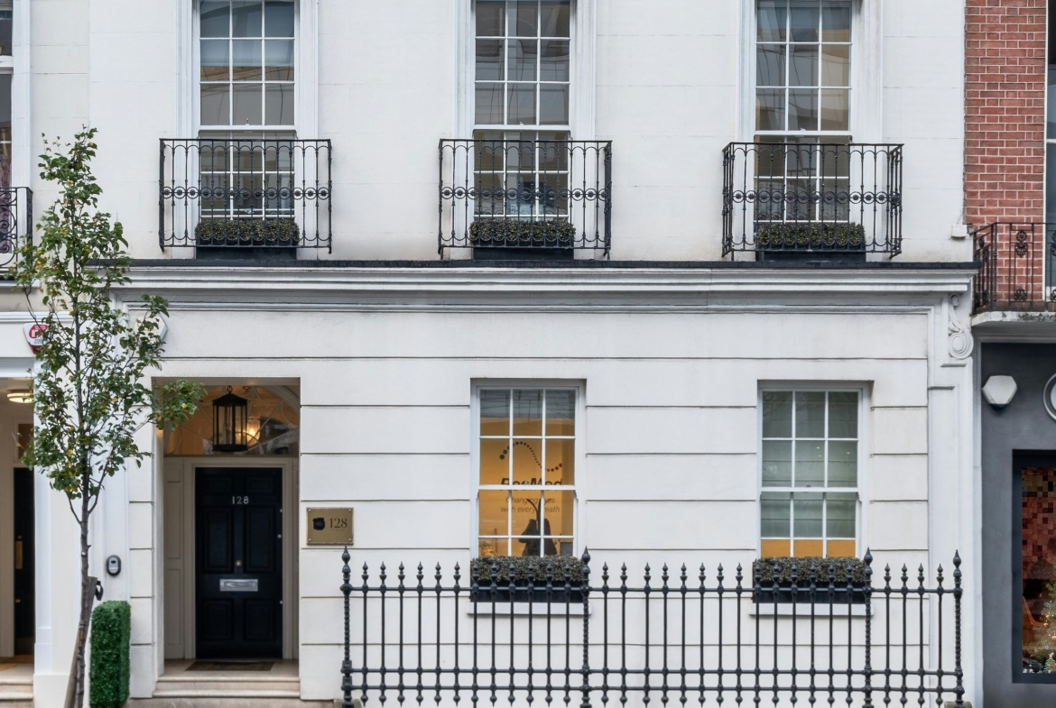 128 Wigmore Street Boutique