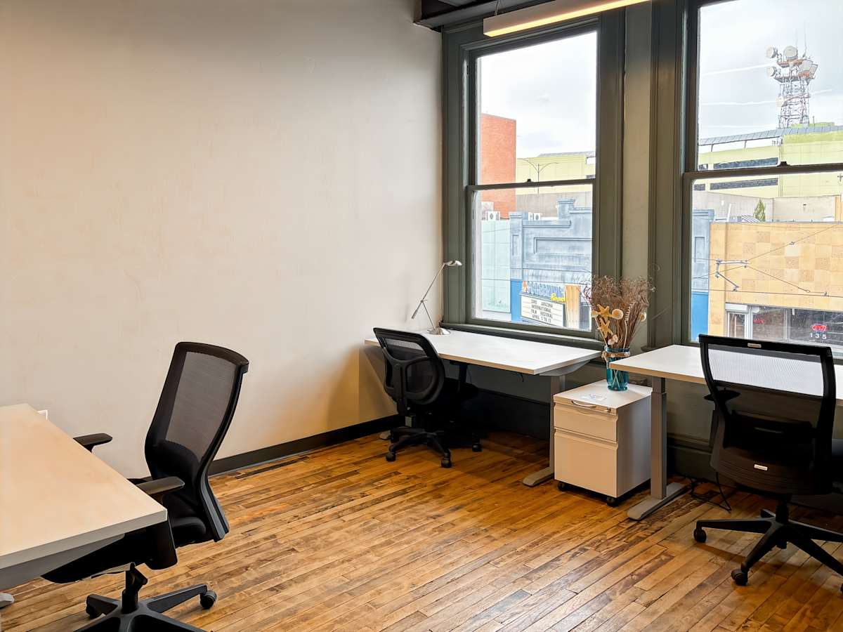 Spaces (IWG) 130 E Congress St Tucson