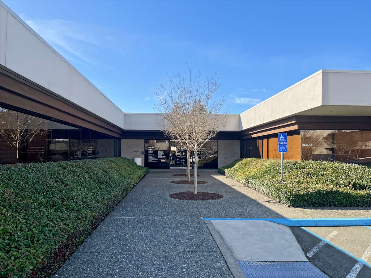 Regus (IWG) 131 Stony circle Santa Rosa