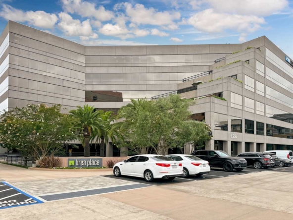 Regus (IWG) 135 South State College Boulevard Brea