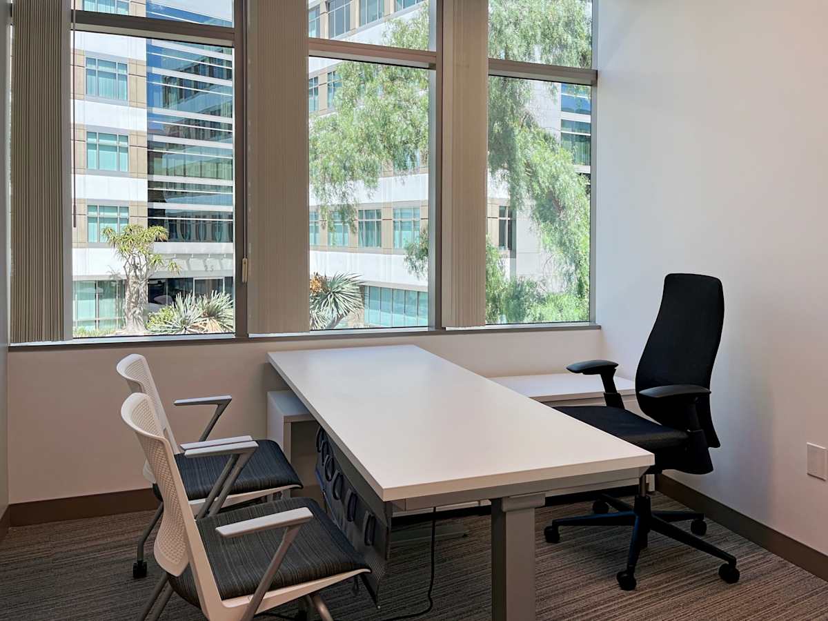 Regus (IWG) 15 Enterprise Aliso Viejo