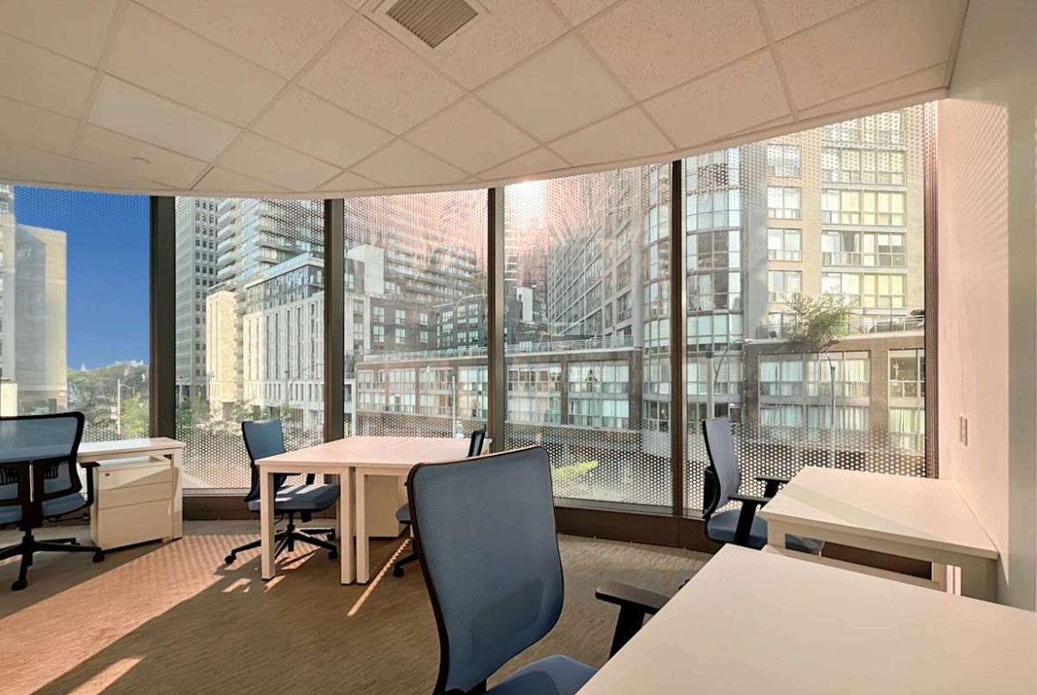 Regus (IWG) 15 Wellesley St W Toronto