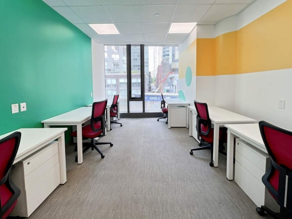 Regus (IWG) 15 Wellesley St W Toronto