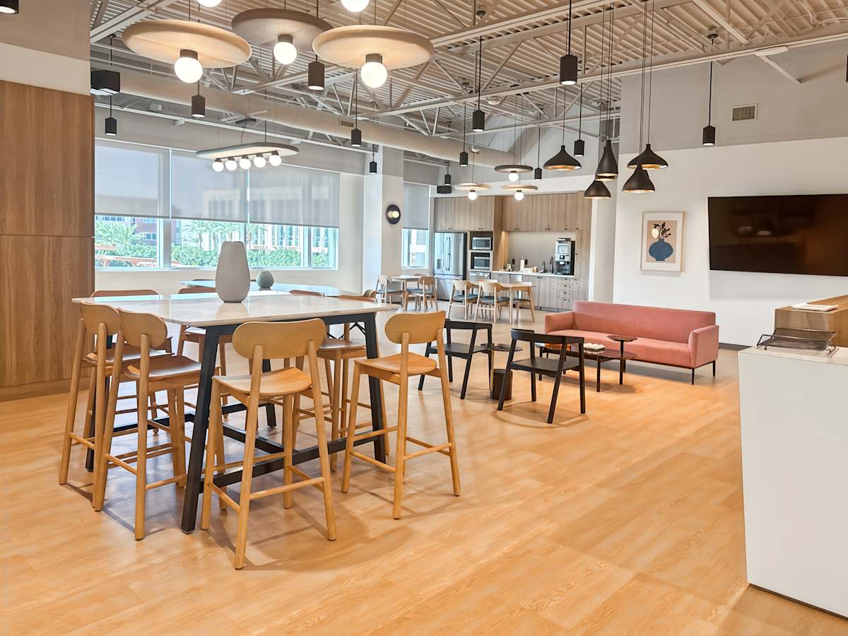 Spaces (IWG) 15150 W Park Place Goodyear