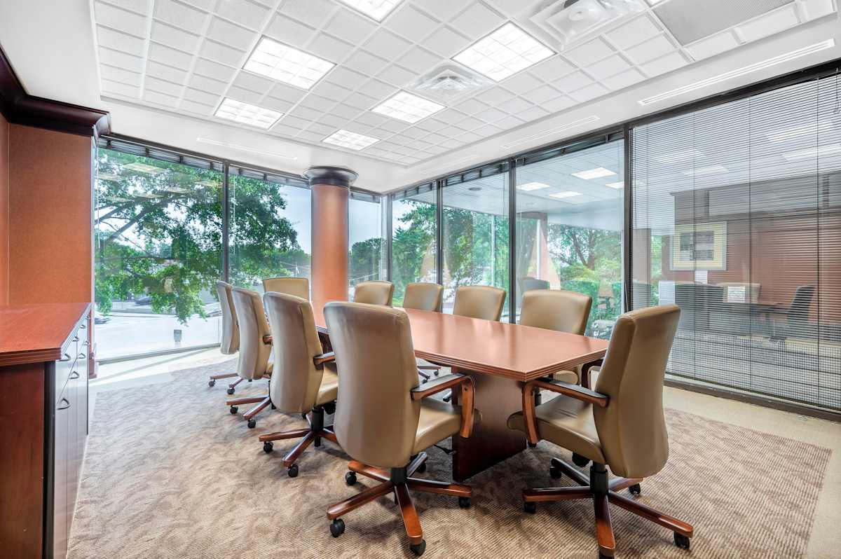 Regus (IWG) 160 Clairemont Avenue Decatur