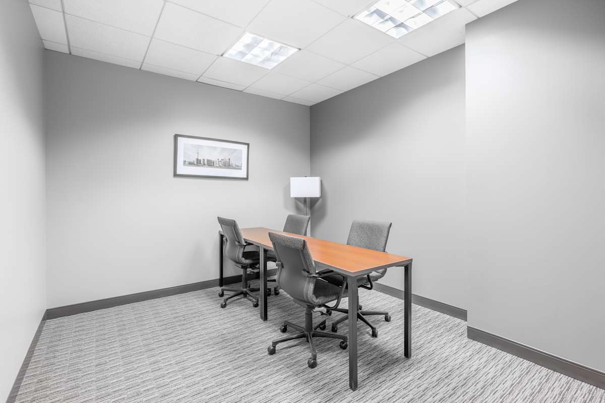 HQ (IWG) 1600 Corporate Center Rolling Meadows