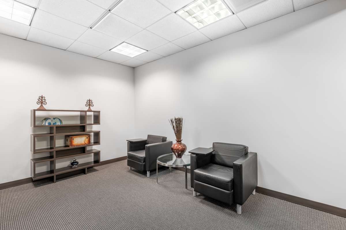 HQ (IWG) 1600 Corporate Center Rolling Meadows