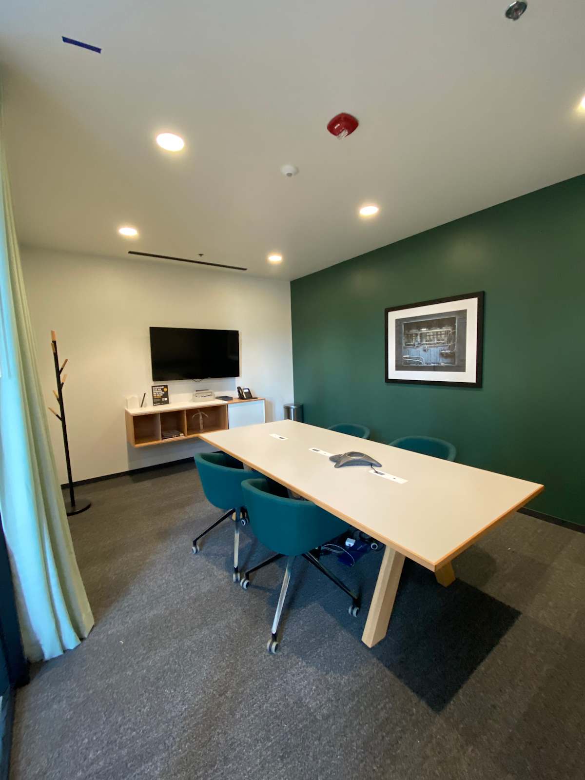 Spaces (IWG) 1610 R Street Sacramento