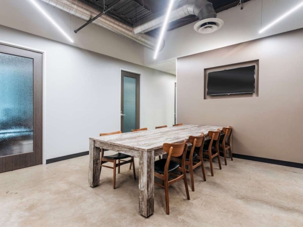 Regus (IWG) 1751 River Run Fort Worth