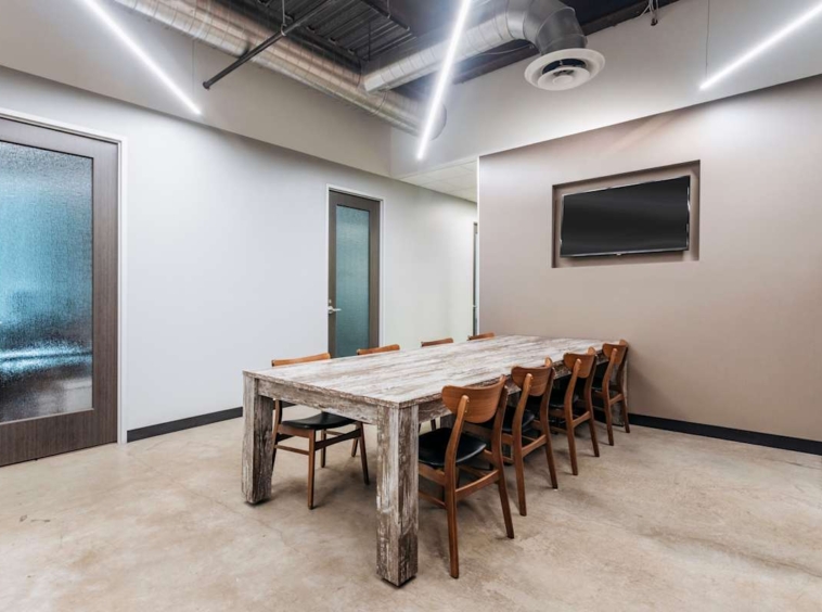 Regus (IWG) 1751 River Run Fort Worth