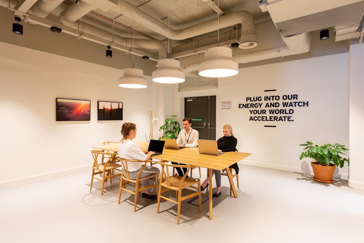 Spaces (IWG) 18 Av. Mustapha Khalef Algiers