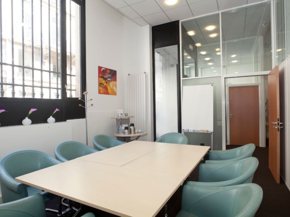 HQ (IWG) 18 Rue Pasquier Paris