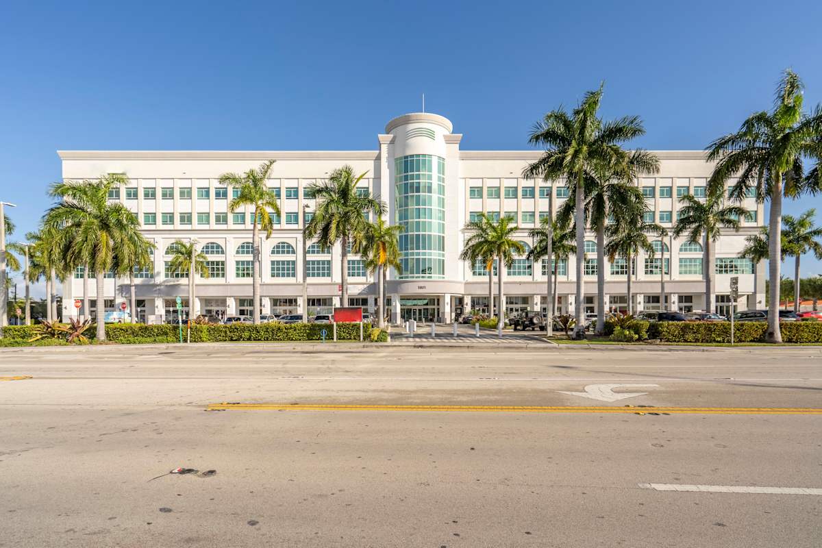 Regus (IWG) 1801 North East North Miami