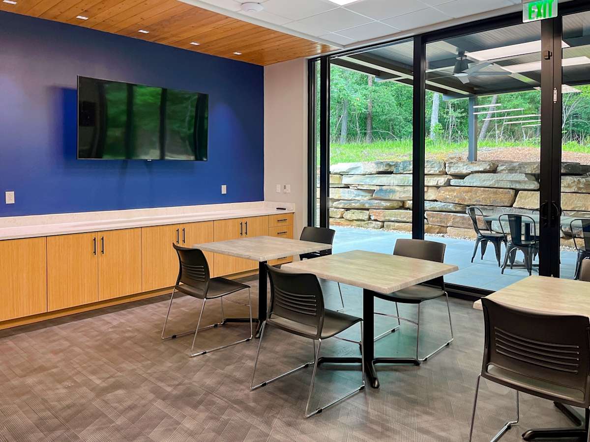 Regus (IWG) 1857 Commons North Drive Tuscaloosa