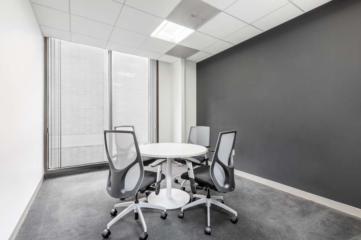 Regus (IWG) 1901 Avenue of the Stars Los Angeles