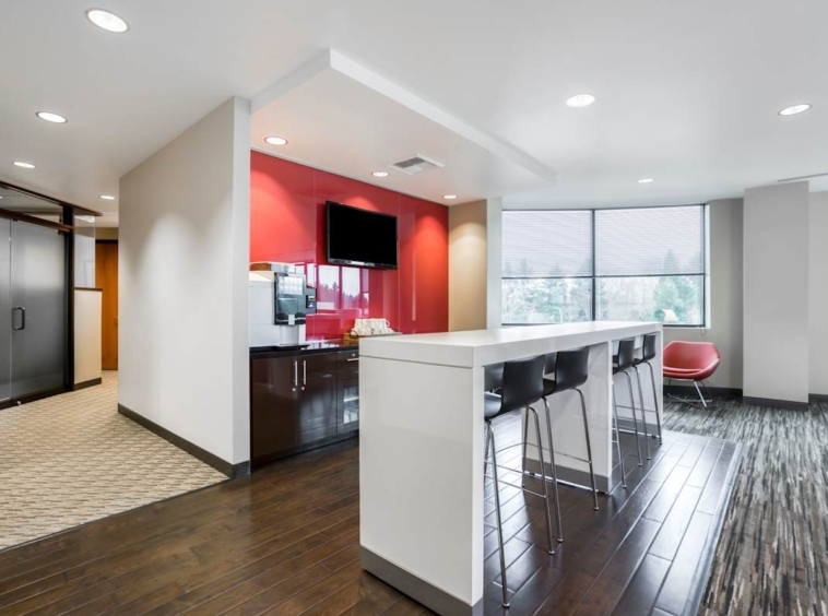 Regus (IWG) 1915 AmberGlen Beaverton