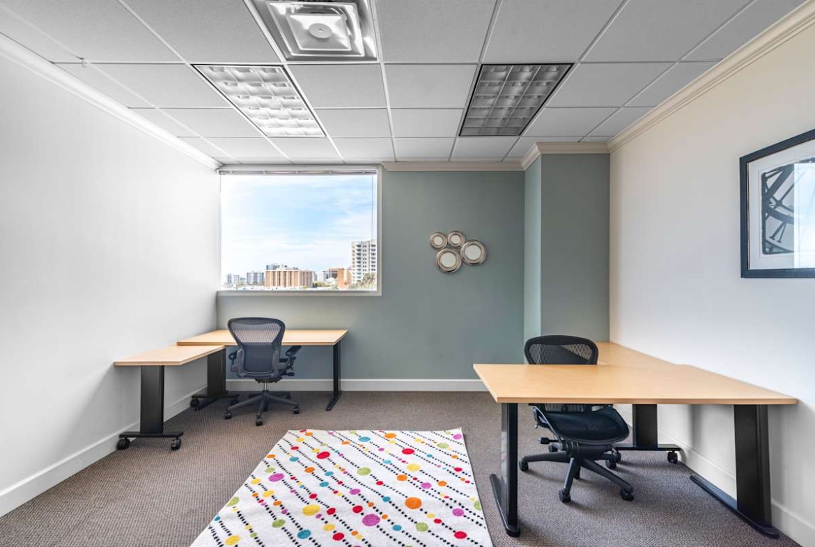 Regus (IWG) 1990 Main Street Sarasota
