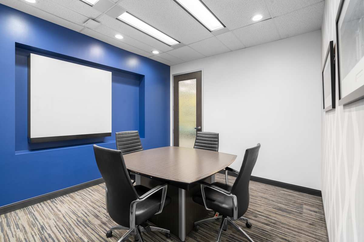 Regus (IWG) 2 Bloor Street West Toronto