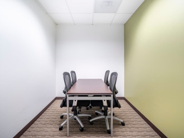 Regus (IWG) 200 Continental Drive Newark