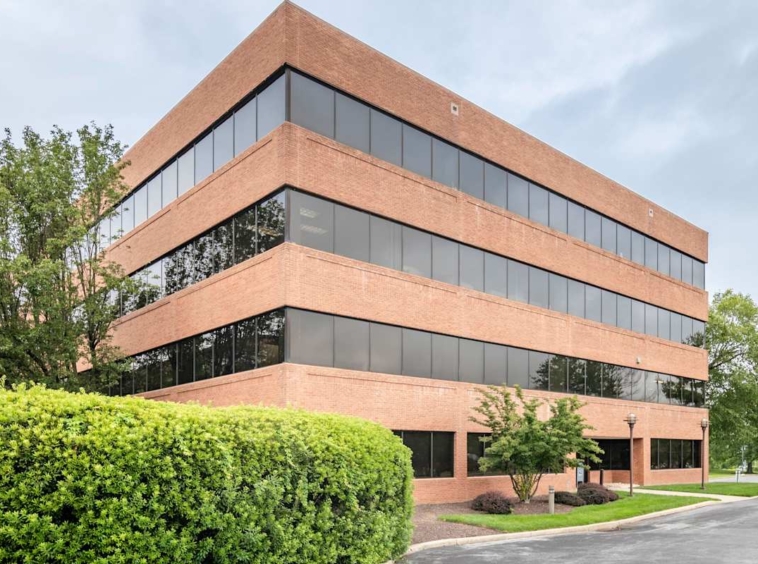 Regus (IWG) 200 Continental Drive Newark