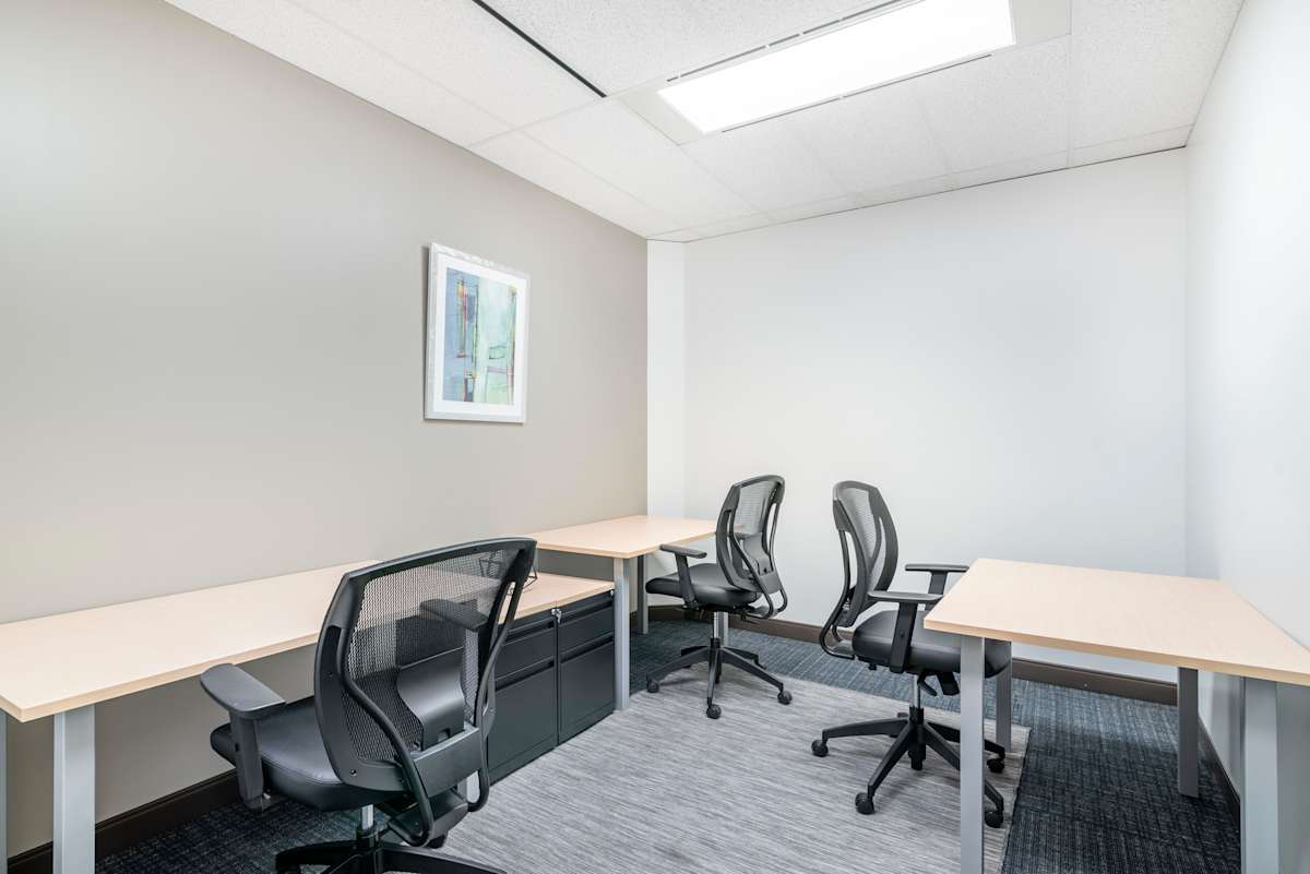 Regus (IWG) 201 Portage Avenue Winnipeg
