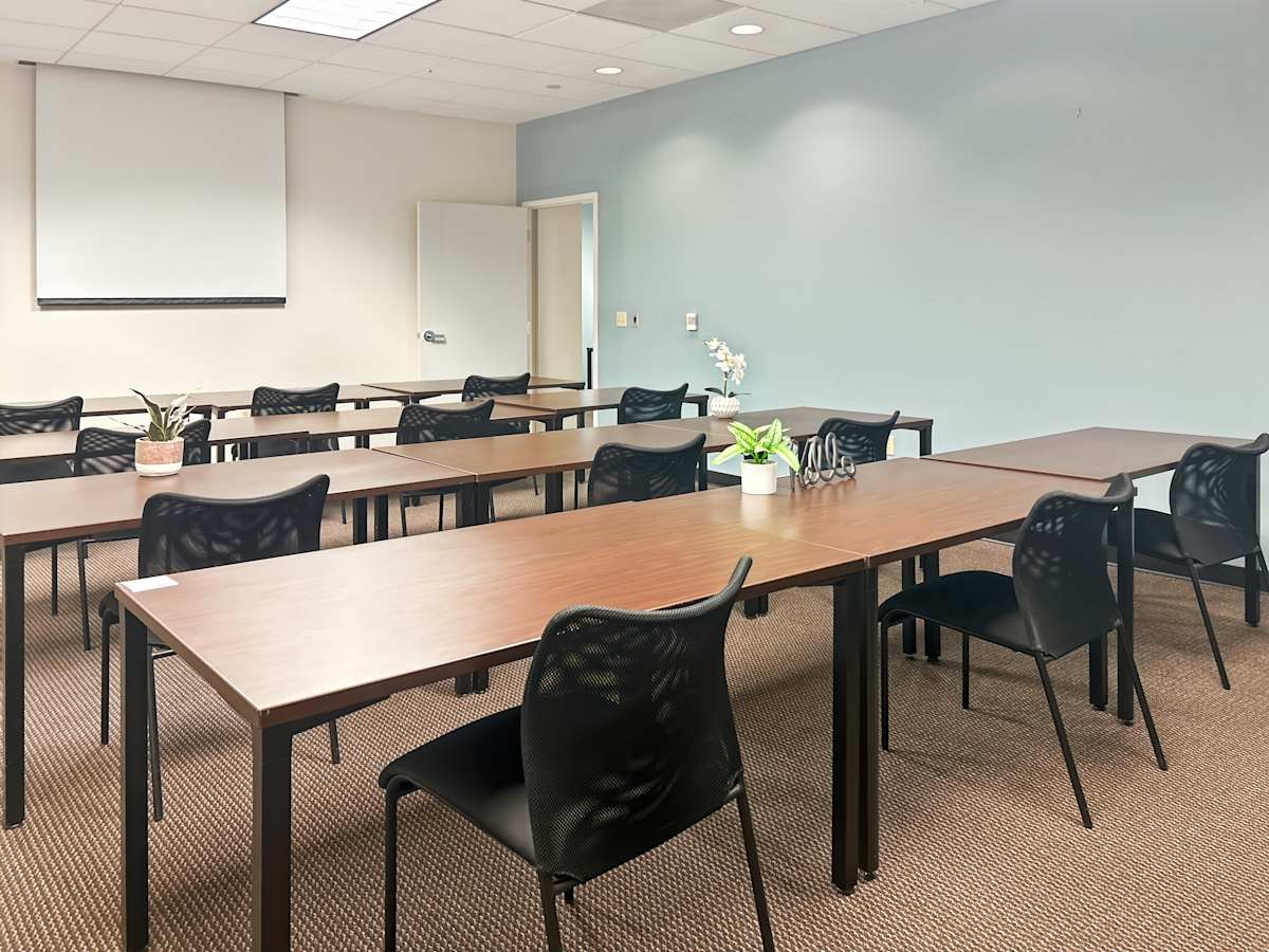 Regus (IWG) 2010 Crow Canyon Place San Ramon