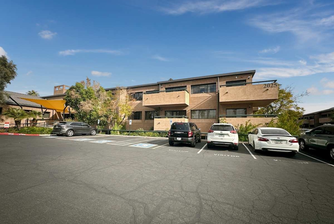 2025 N 3rd St Regus IWG